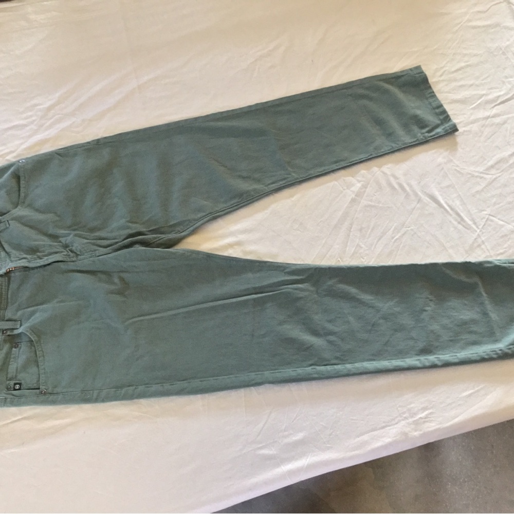 EUC-AG Adriano Goldschmied Men's Olive Chinos 38”W x 32”L Modern Slim Fit.